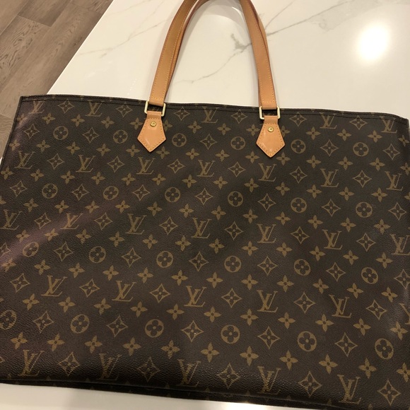 Louis Vuitton ALL-IN 2017. - Picture 5 of 7